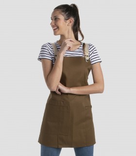 Delantal con peto para mujer con bolsillos color marrón