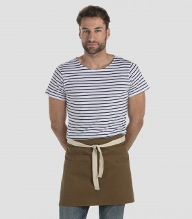 Delantal corto marrón con bolsillos